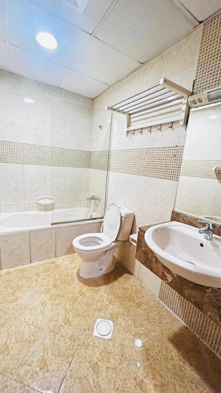 Executive Suite Room In Barsha 1 Near Moe Metro Dubaj Zewnętrze zdjęcie
